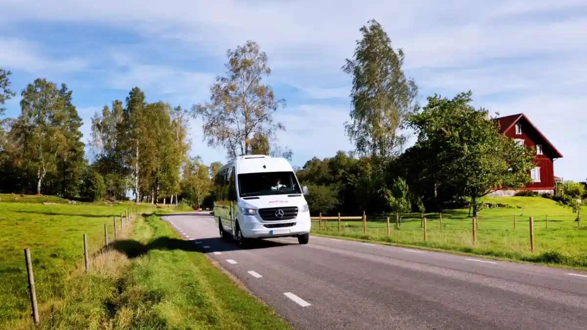 bussresa i fint landskap